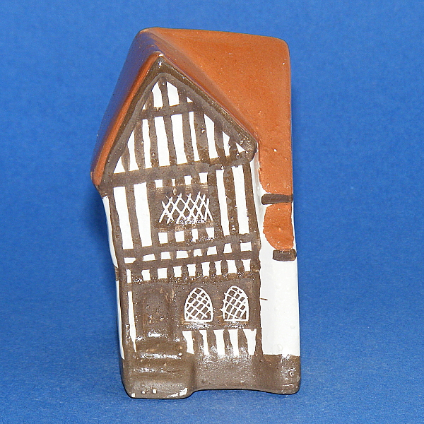 Image of Mudlen End Studio model No 32 The Crooked House